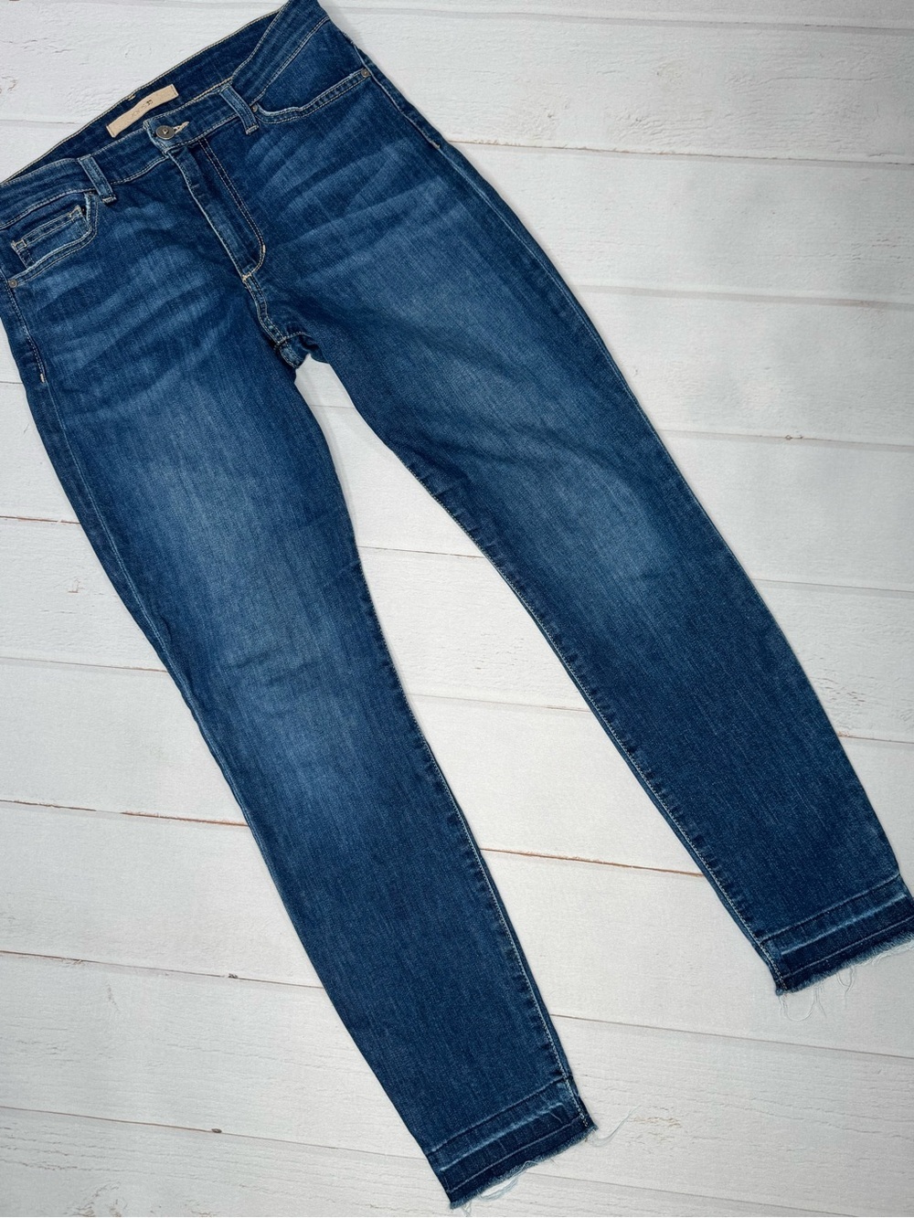 Joe's Jeans Women's High Rise Skinny Jeans Size 29 Medium Wash Raw Hem Stretch